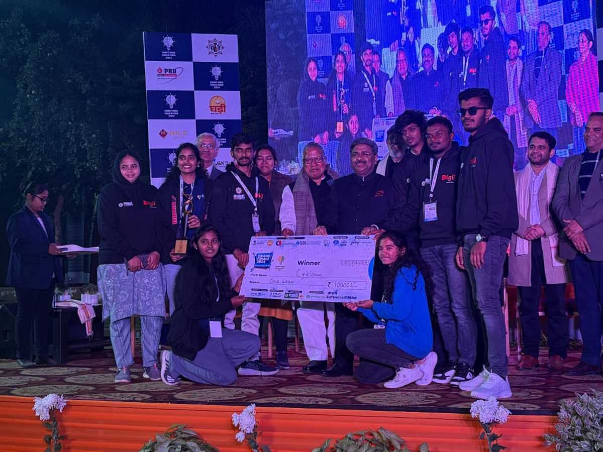 शोभित विश्वविद्यालय, मेरठ में स्मार्ट इंडिया हैकाथॉन 2024 का भव्य समापन